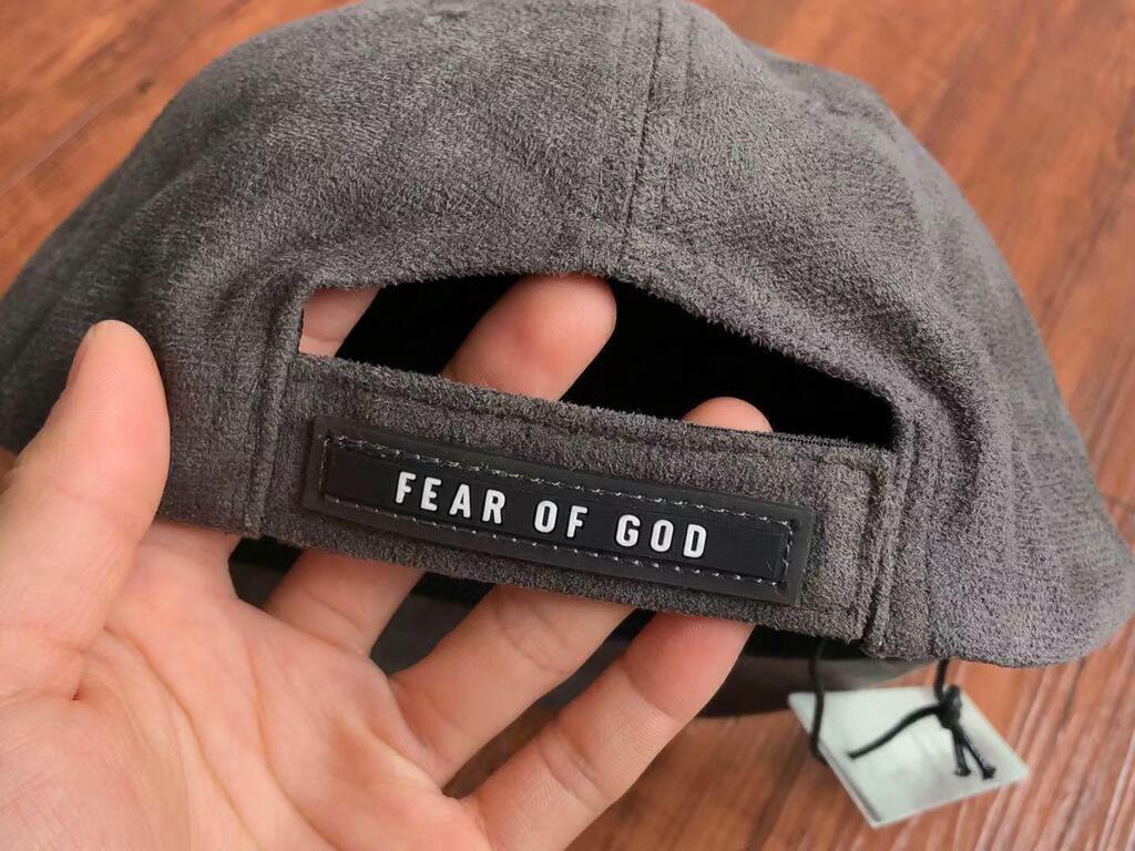Boné Fear Of God Camurça