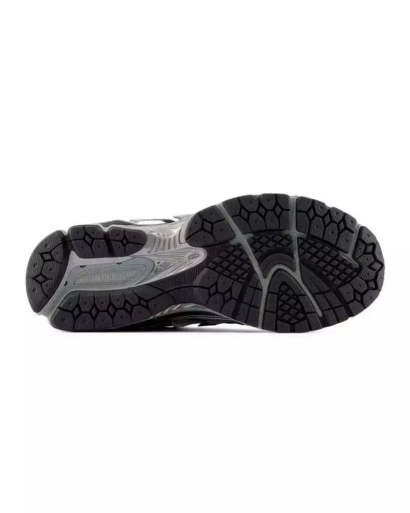 Tênis New Balance 1906