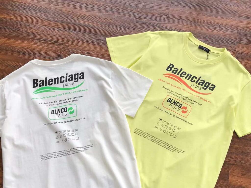 Camiseta Balenciaga Paris