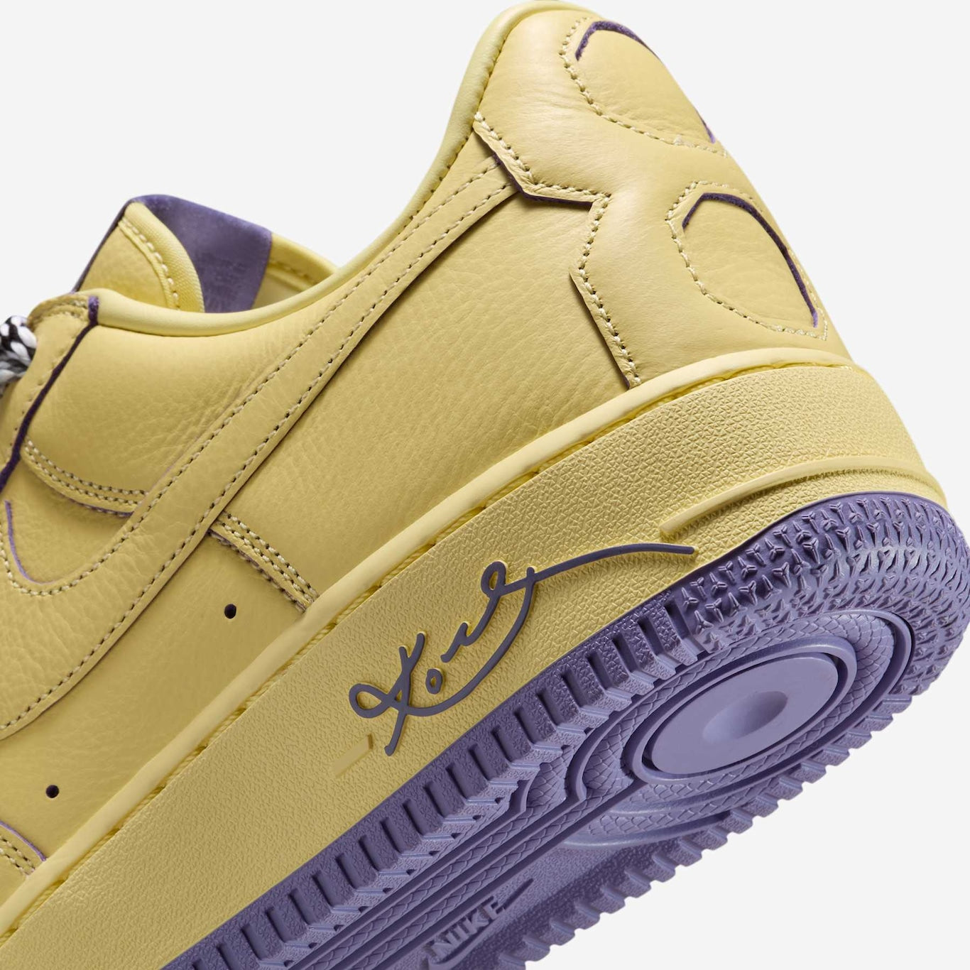 Air Force 1 Low Protro Soft Yellow