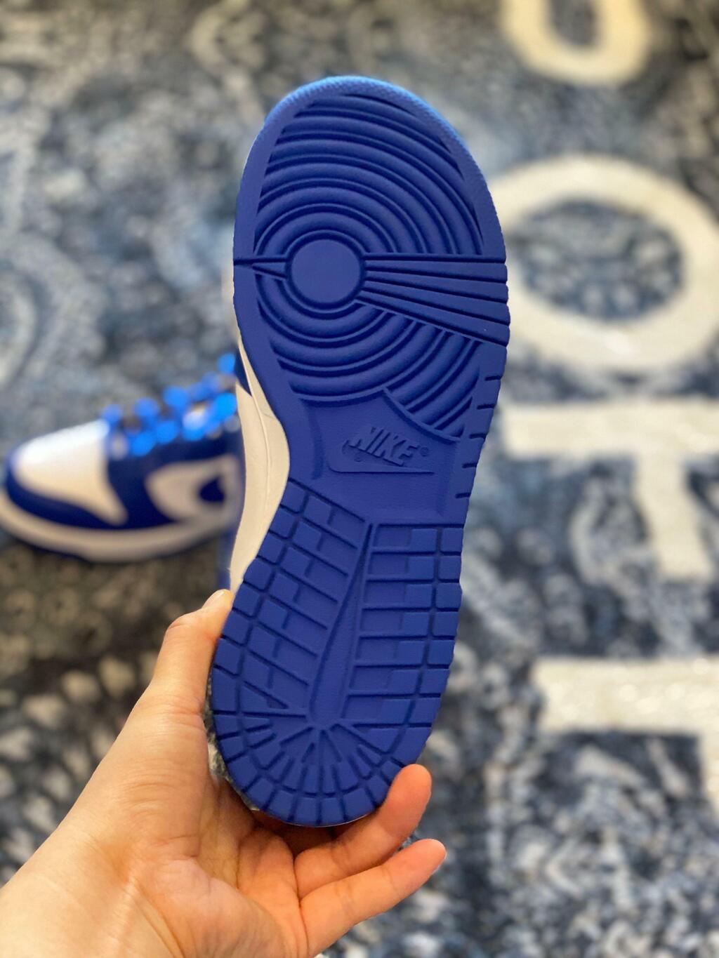 Nike Dunk Low SP "Kentucky"