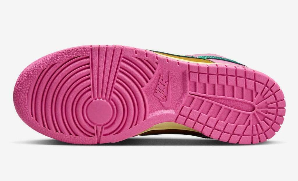 Nike Dunk Low x Parris Goebel "Playful Pink" Rosa