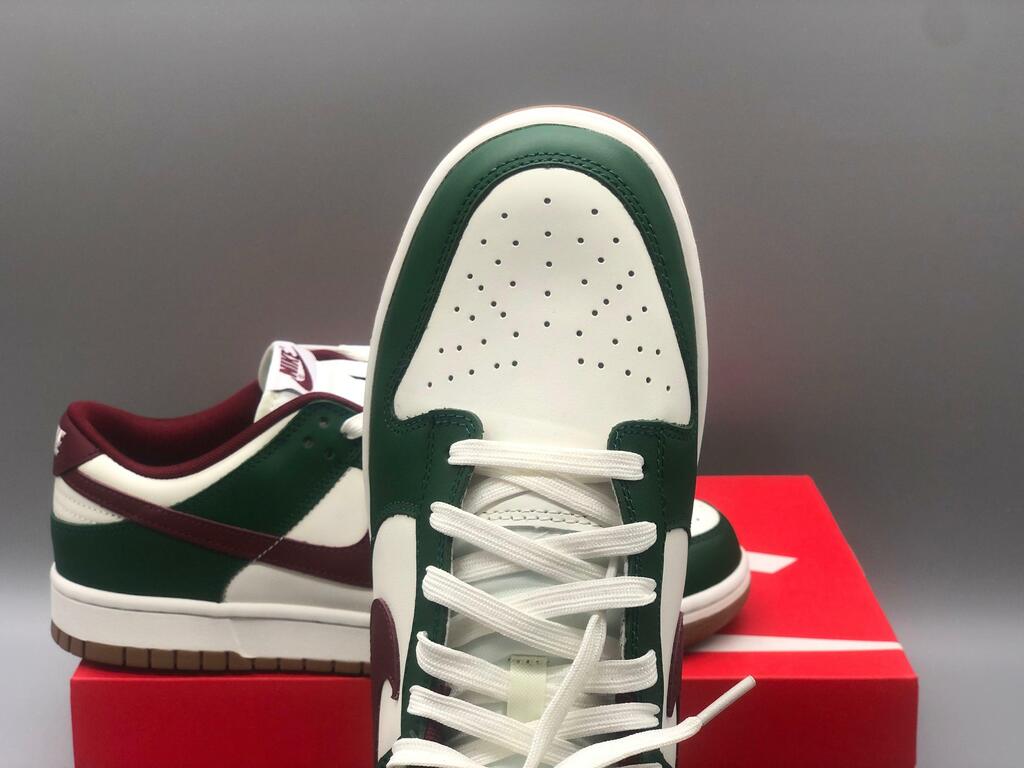 Nike Dunk Low"George Green"