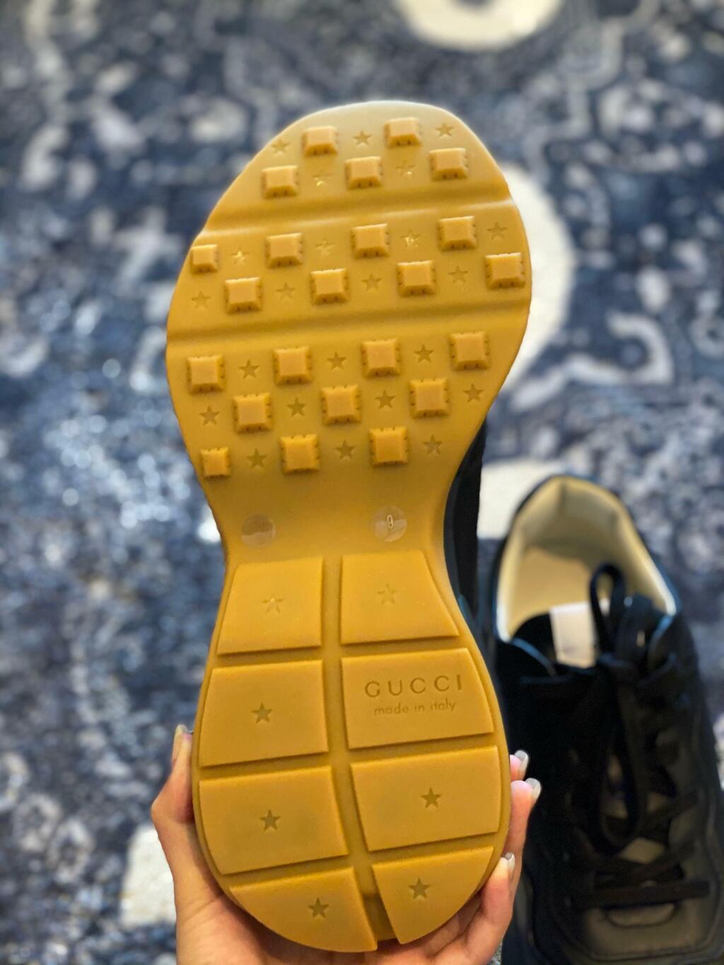 Tênis Gucci Rhyton
