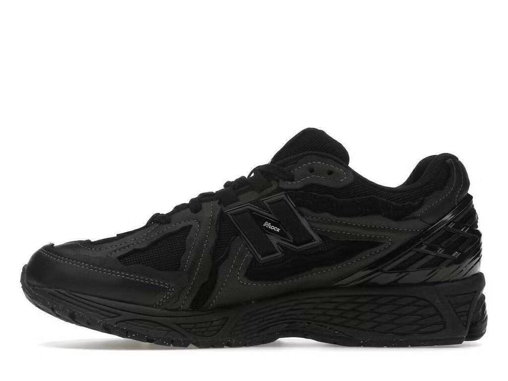Tênis New Balance 1906