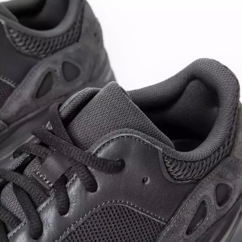 Adidas Yeezy Boost 700 Utility Black