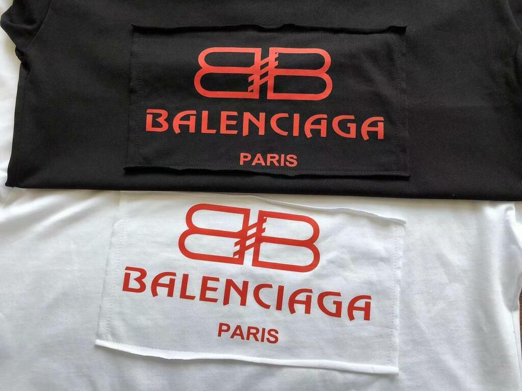 Camiseta Balenciaga Paris