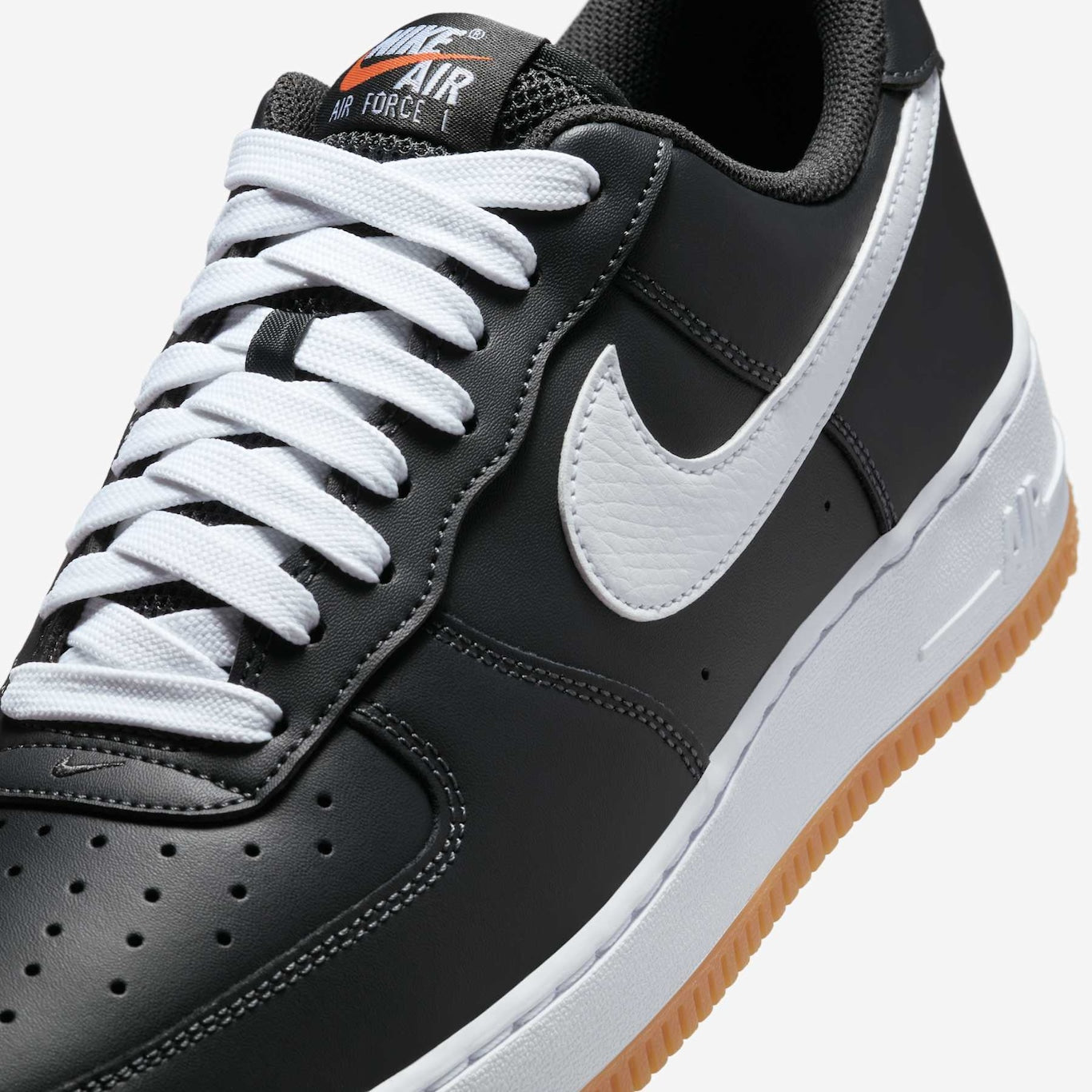 Nike Air Force 1 '07 LV8 Essencial