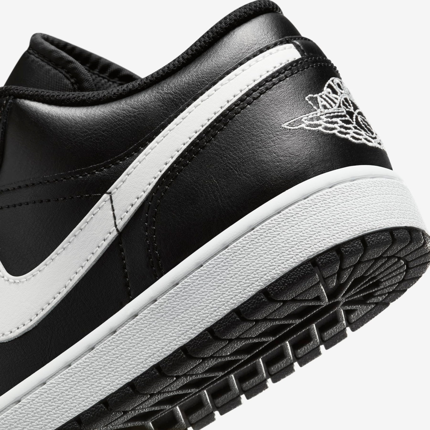 Nike Air Jordan 1 Low Black White