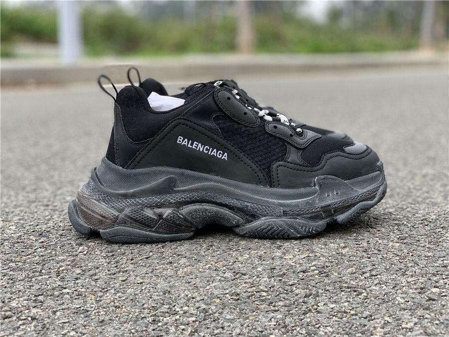 Tênis Balenciaga Triple S
