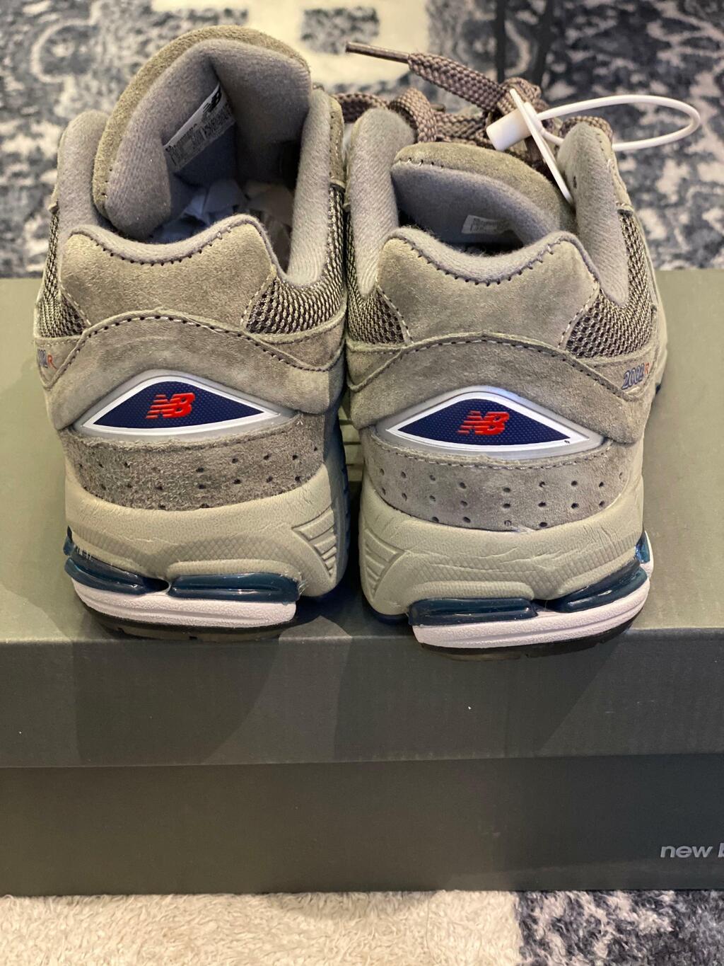 Tênis New Balance 2002R OG Light Grey