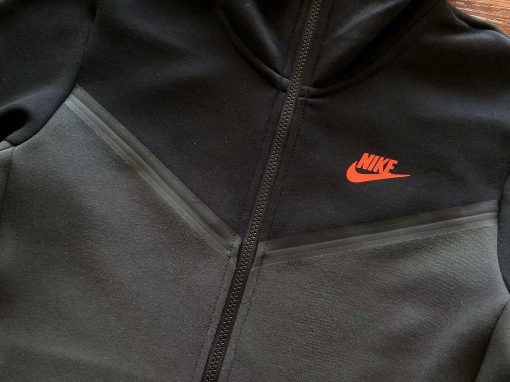Conjunto Nike x Tech Fleece