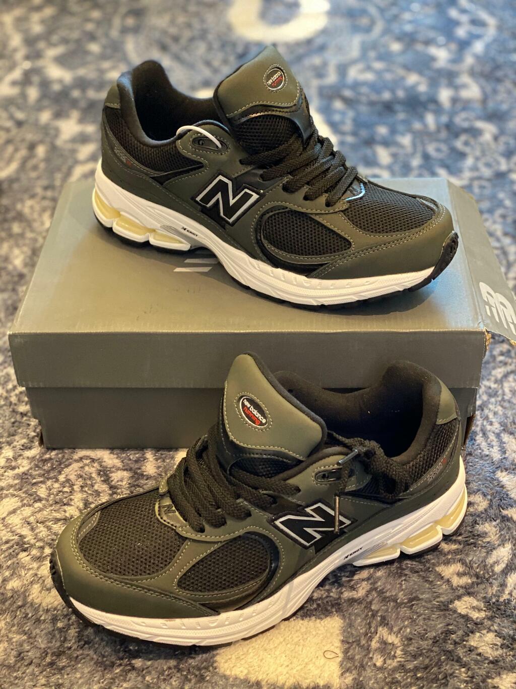 Tênis New Balance 2002R Dark Grey