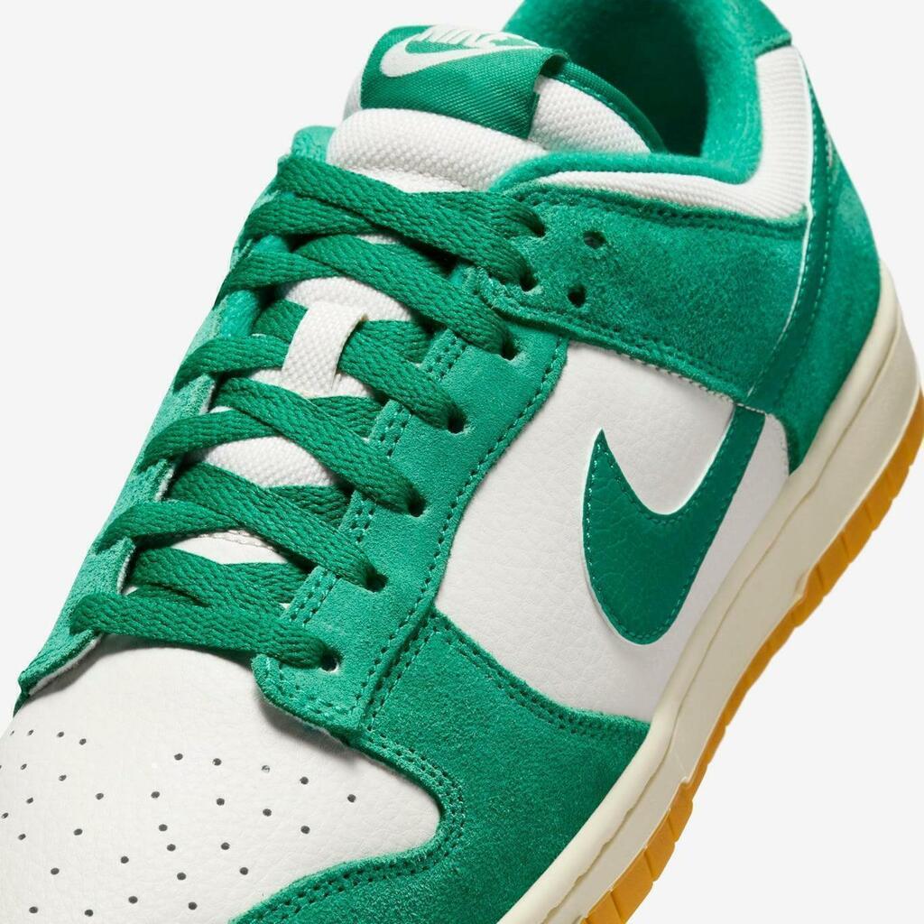 Nike Dunk Low Malachite University Gold