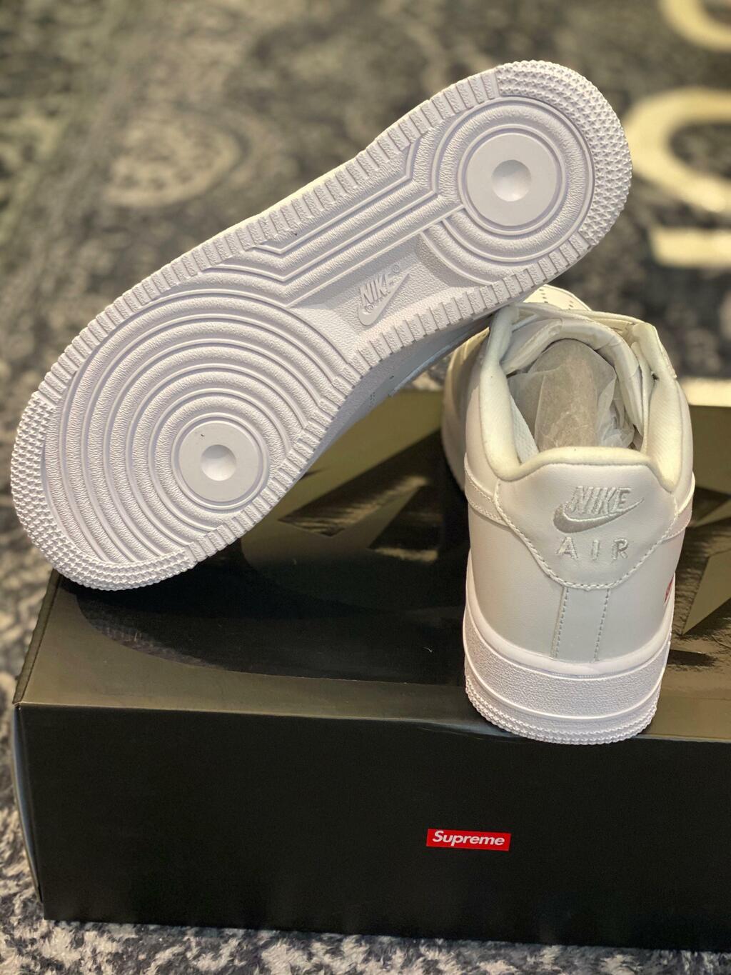 Nike Air Force 1 Low Supreme “Deluxe”