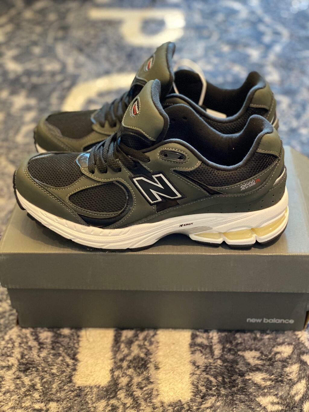Tênis New Balance 2002R Dark Grey