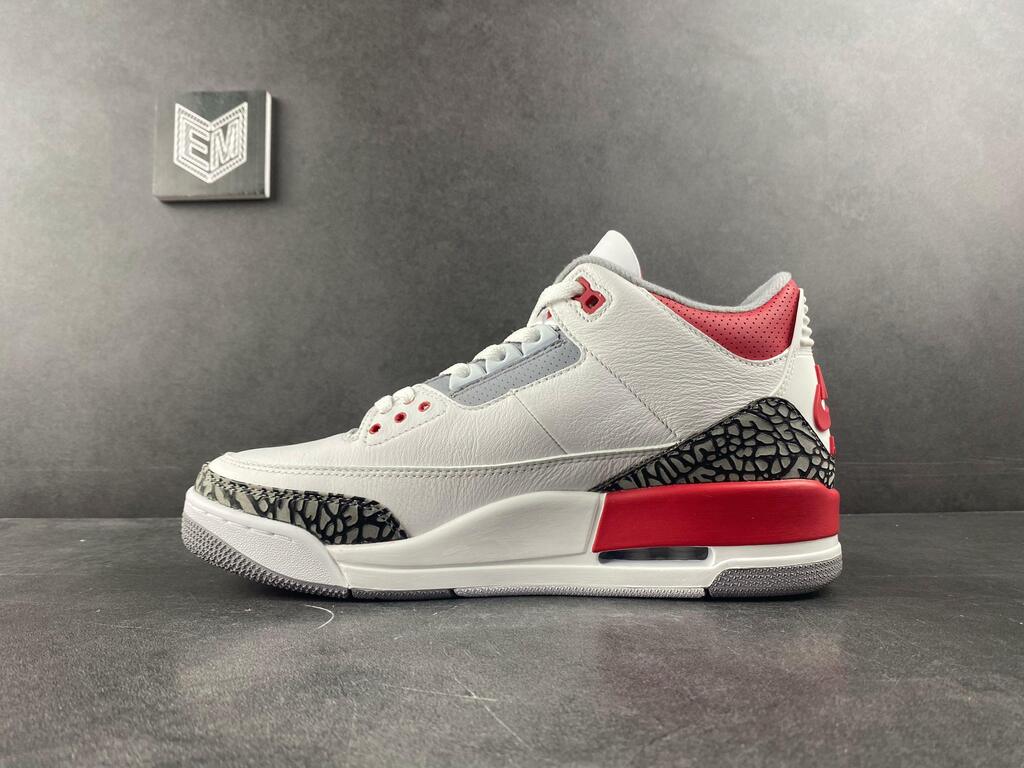 Nike Air Jordan 3 Retro Fire Red (2022)