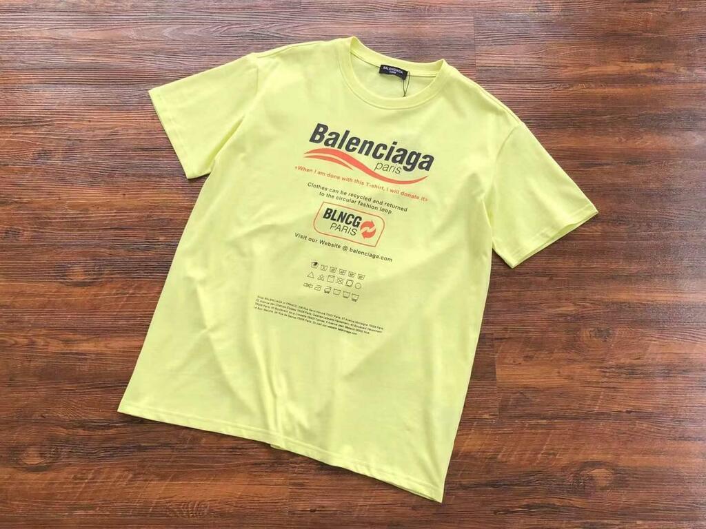 Camiseta Balenciaga Paris