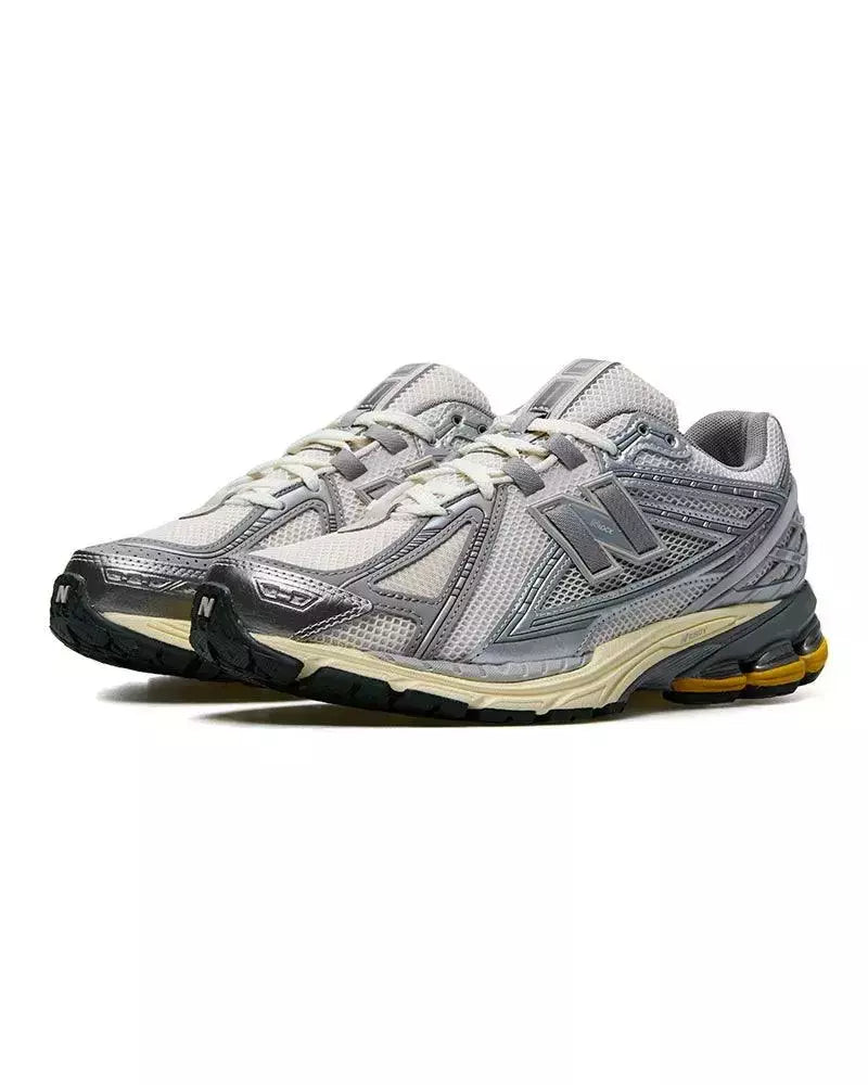 Tênis New Balance 1906