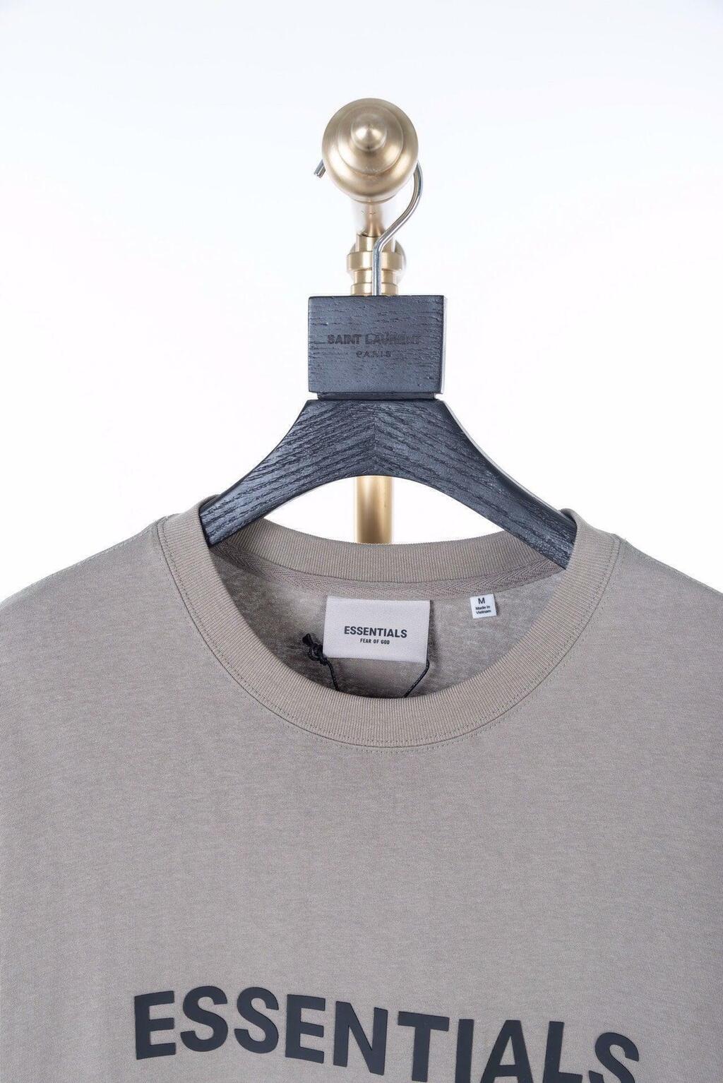Camiseta Fear Of God Essentials "Taupe"