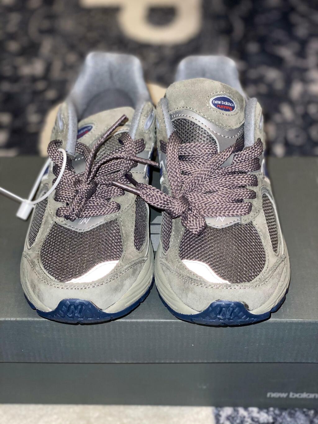 Tênis New Balance 2002R OG Light Grey