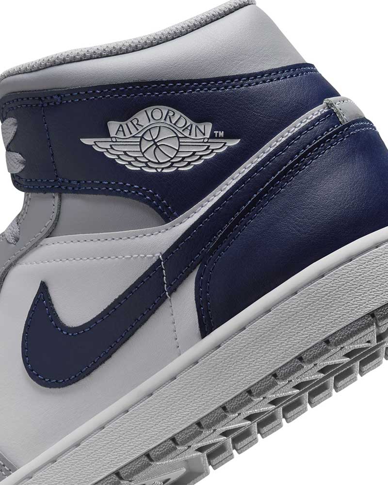 Nike Air Jordan 1 Mid Wolf Grey Midnight Navy