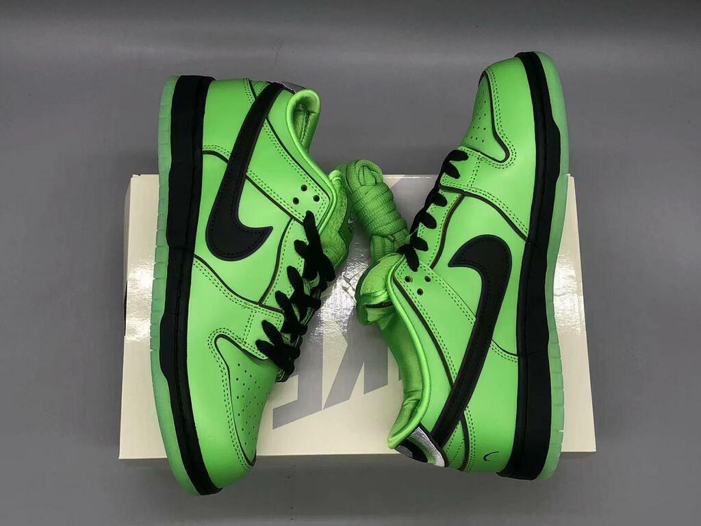 Nike SB Dunk Low The Powerpuff Girls