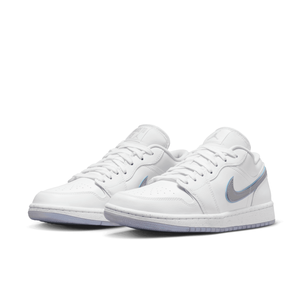 Nike Air Jordan 1 Low SE Dare to Fly
