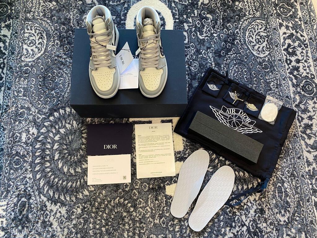 Nike Air Jordan 1 Retro High x DIOR