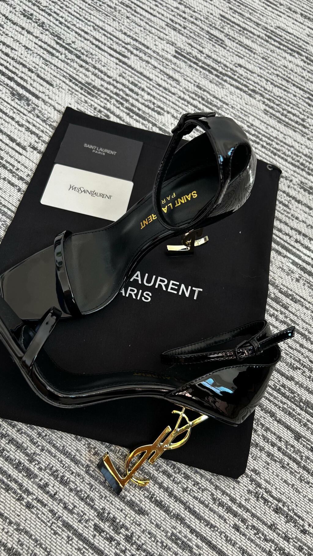 Sandália Saint Laurent Opyum