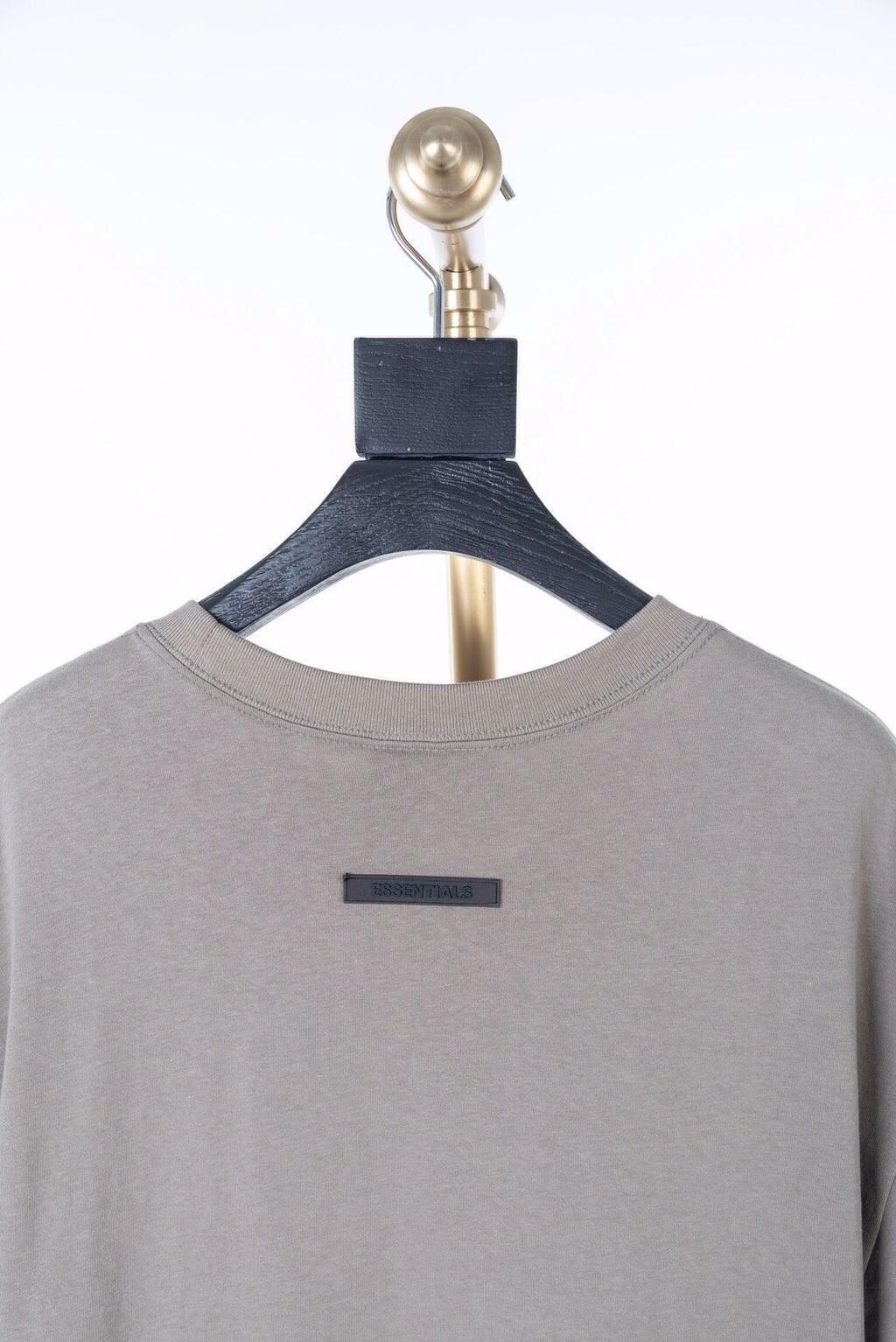 Camiseta Fear Of God Essentials "Taupe"