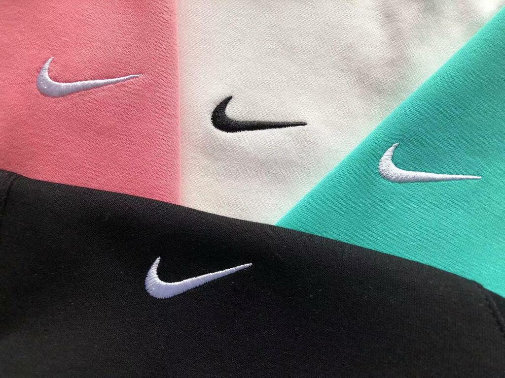 Cropped Nike Sportswear Essential
