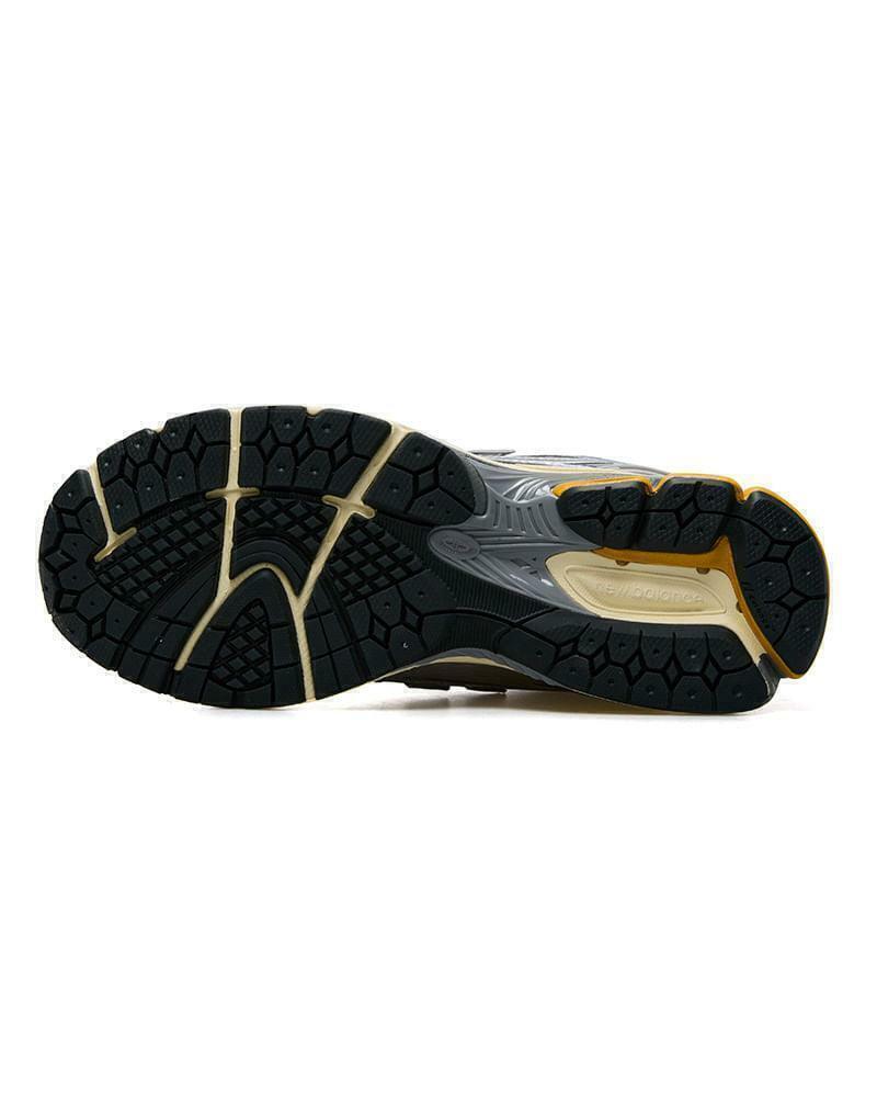 Tênis New Balance 1906
