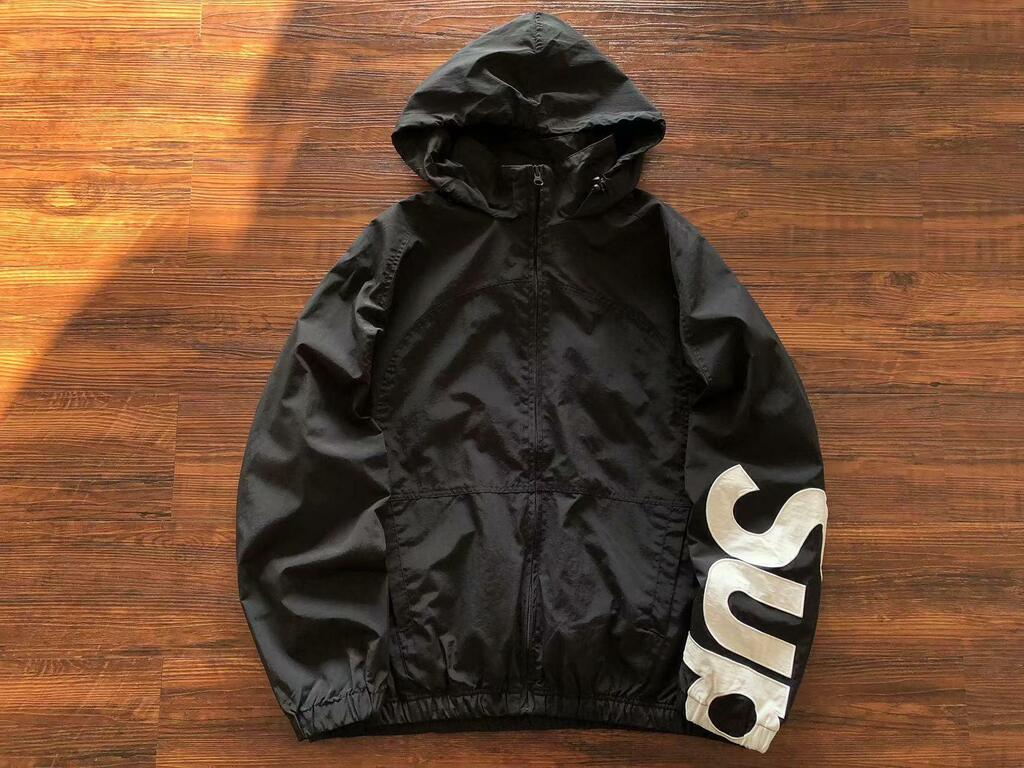 JAQUETA SUPREME