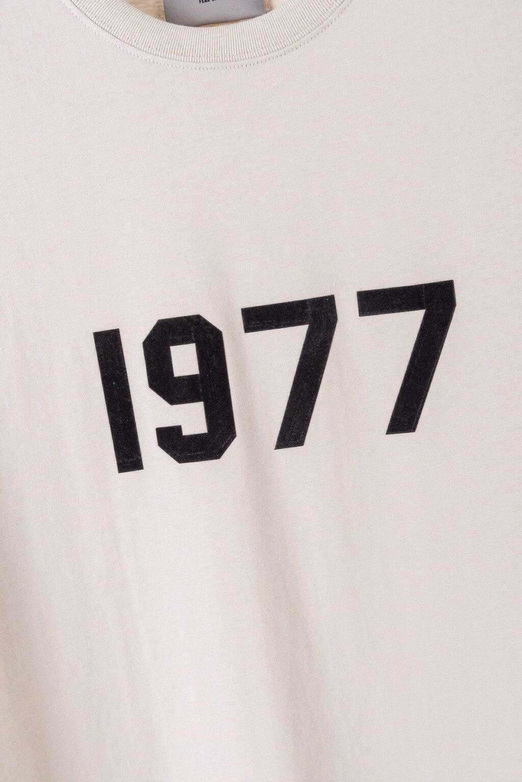 Camiseta Fear Of God Essentials Of Duble Line 1977