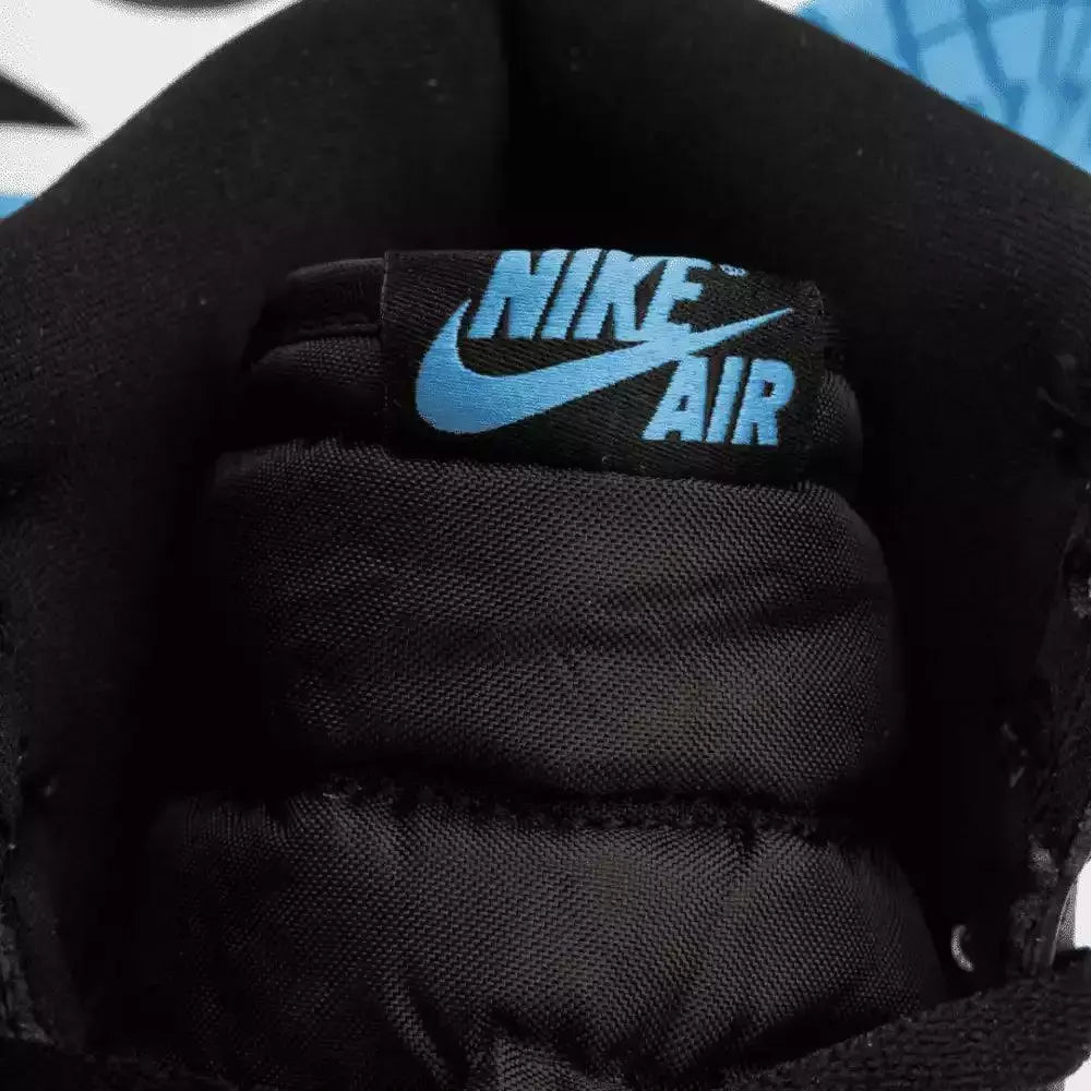Nike Air Jordan 1 Retro High OG UNC Toe