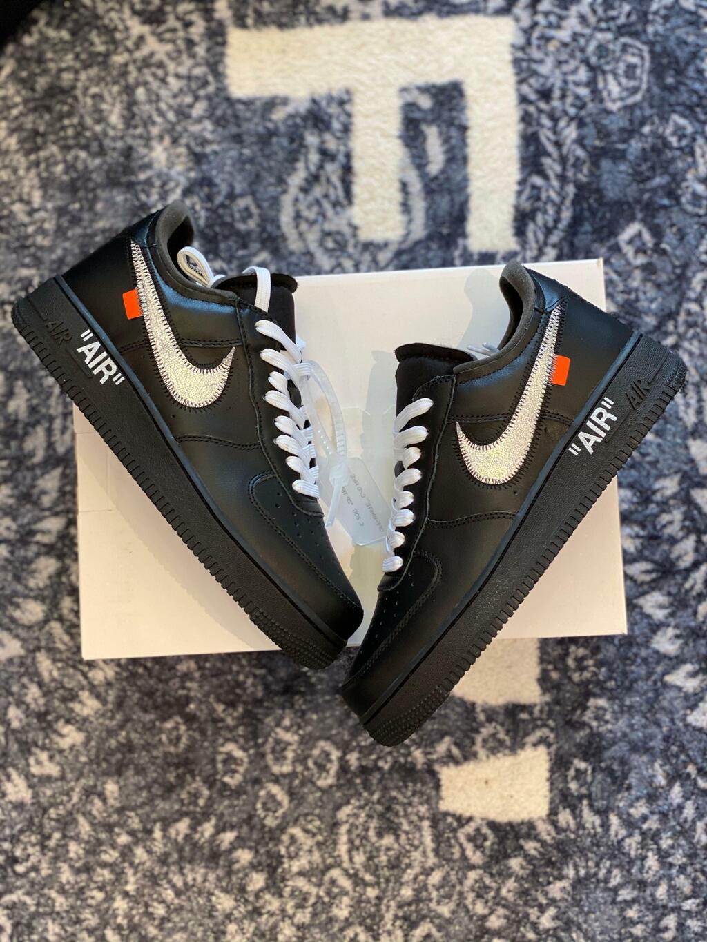 Nike Air Force 1 Low “MoMa” x Off-White