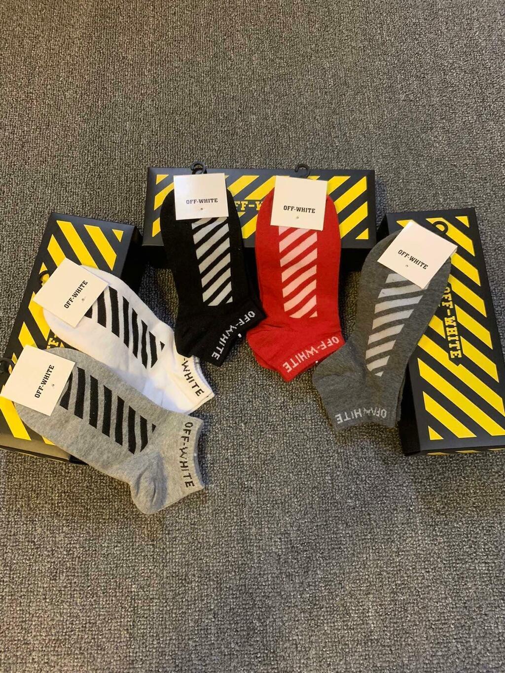 Meias Off-White 5 Pares