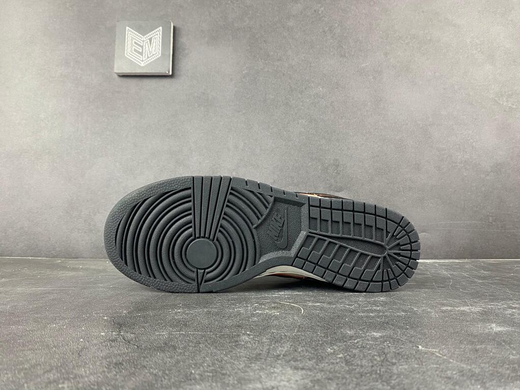 Nike Dunk Low x Otomo Katsuhiro "Steamboy OST"