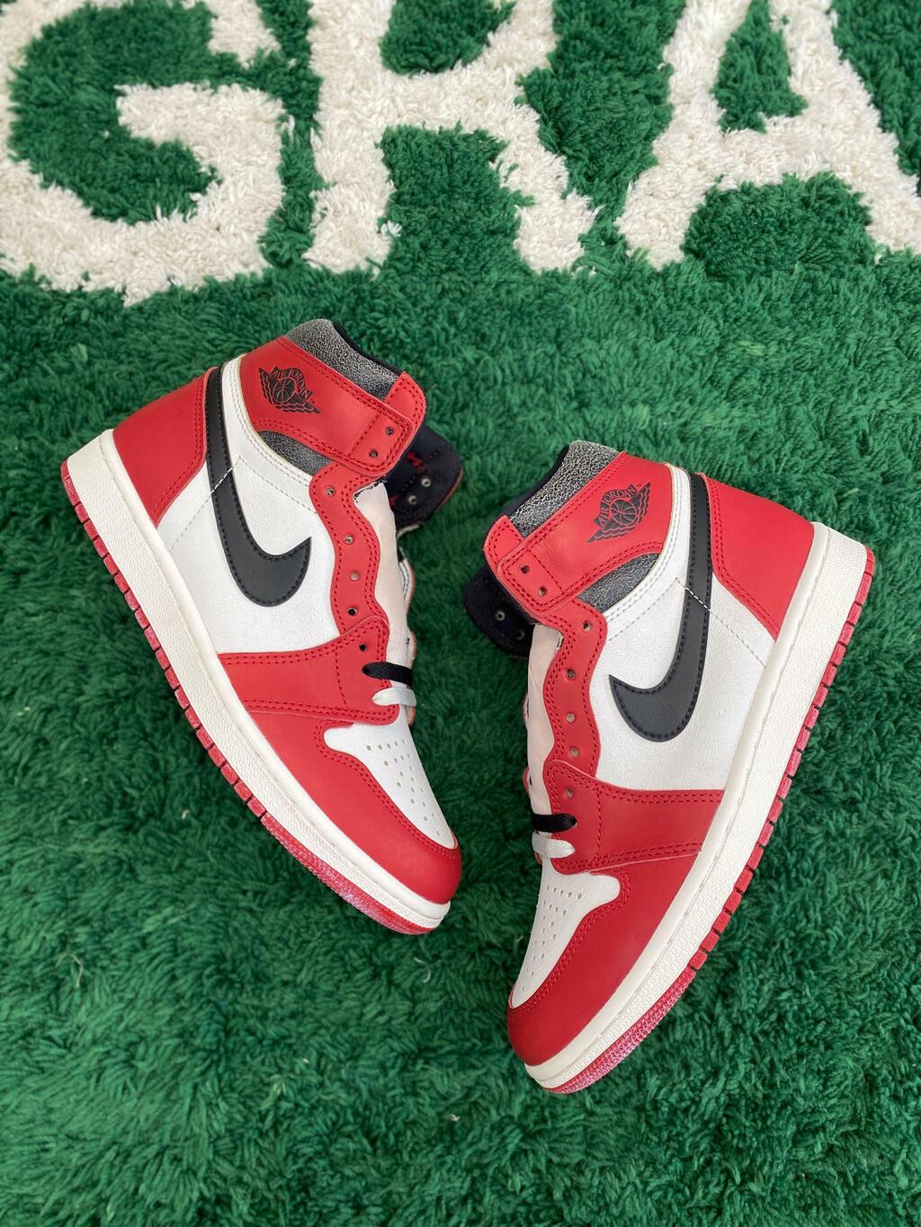 Nike Air Jordan 1 High Chicago Lost And Found