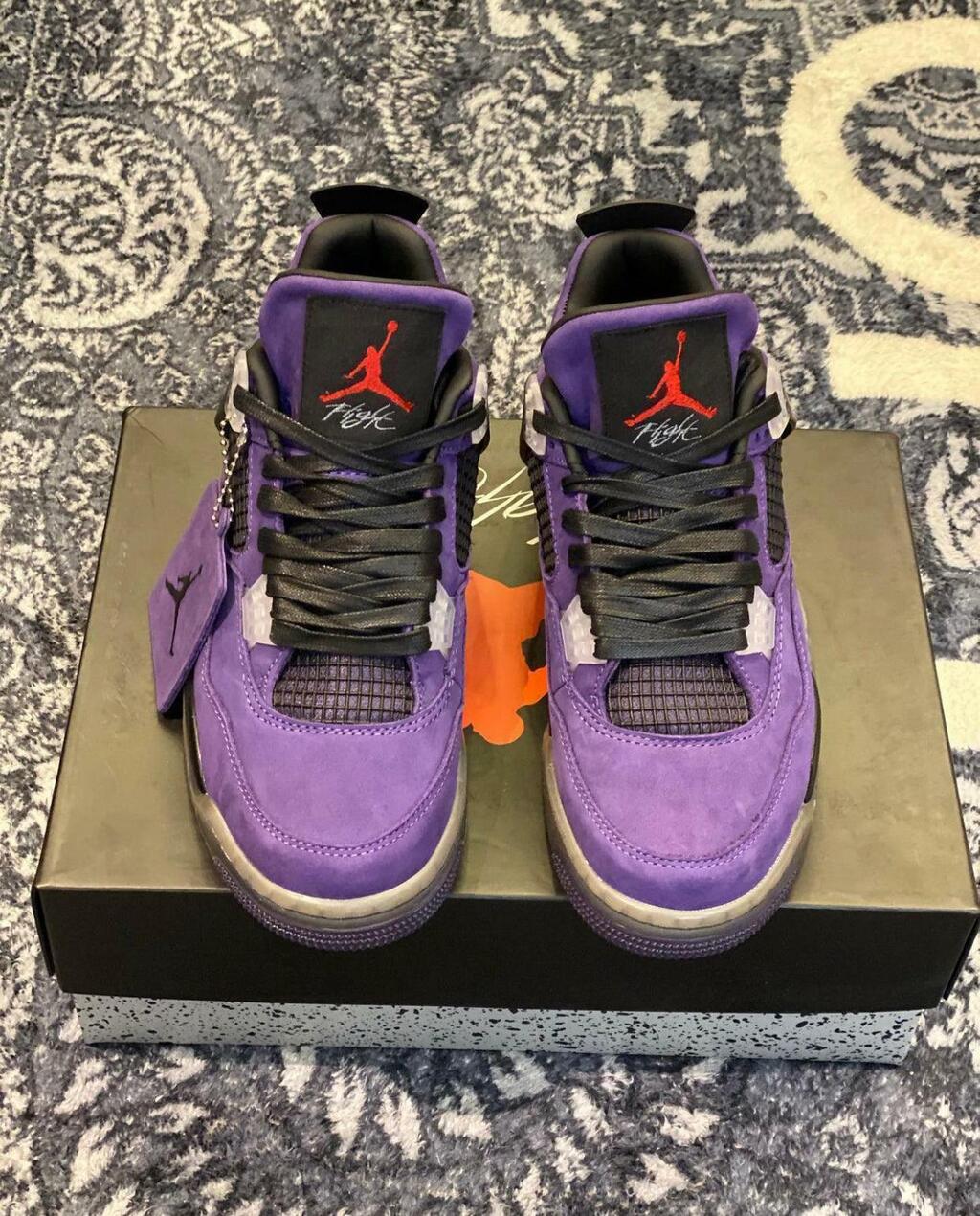 Nike Air Jordan 4 Retro "Travis Scott"