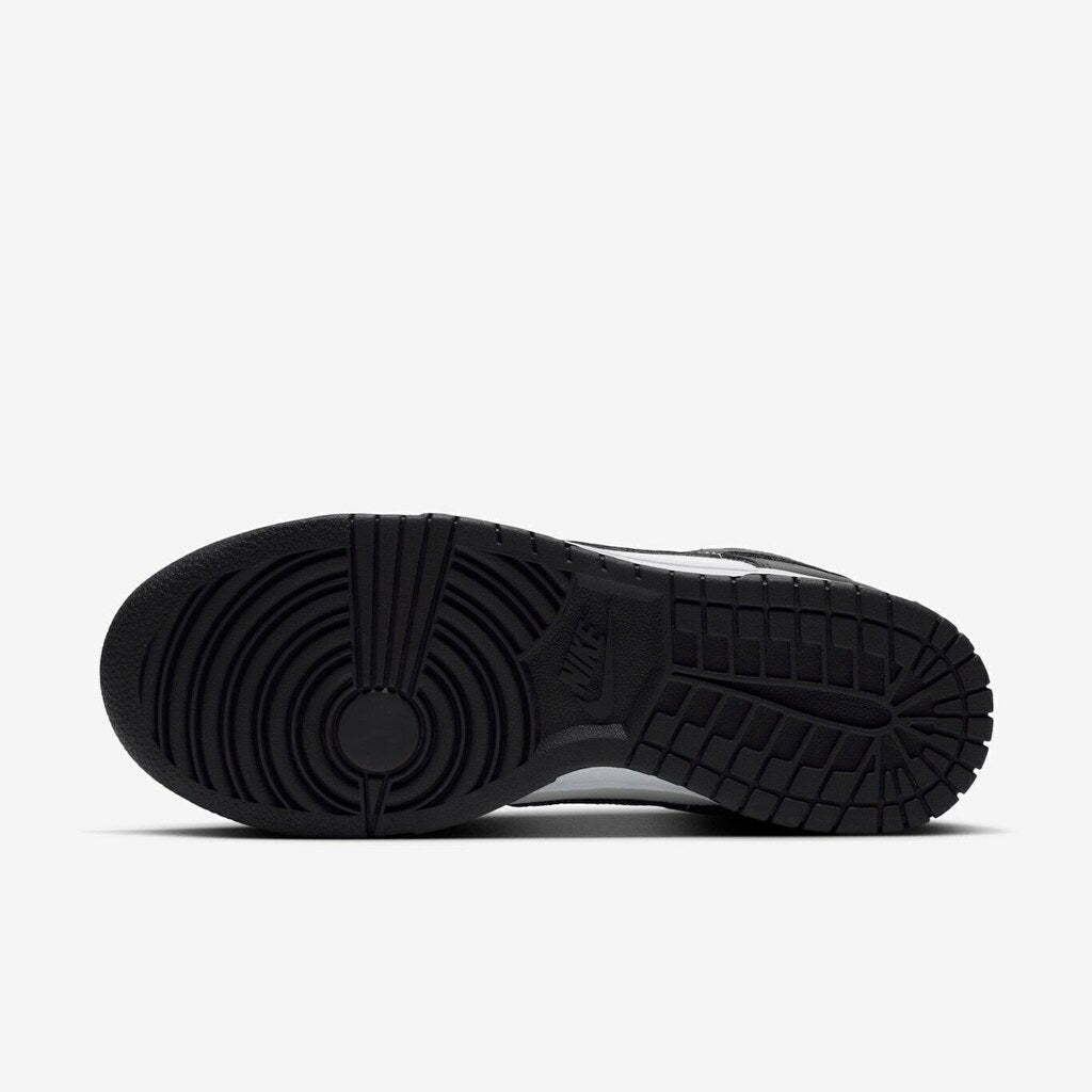 Tênis Nike Dunk Low "Panda"