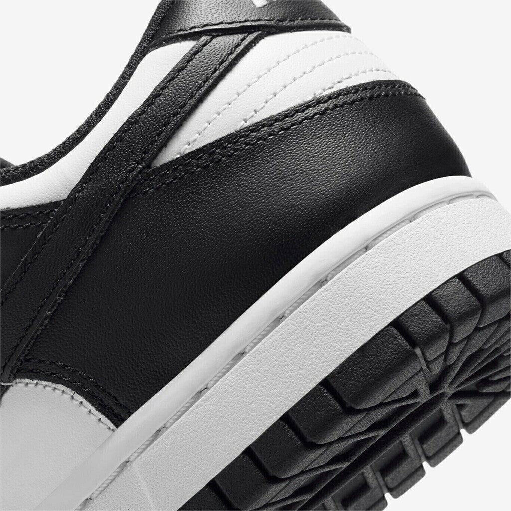 Tênis Nike Dunk Low "Panda"