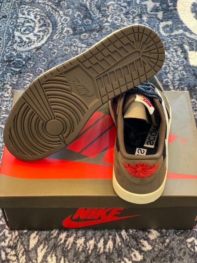Nike Air Jordan 1 Low x Travis Scott Mocha