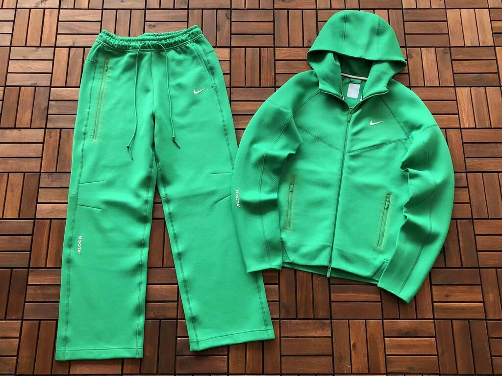 Conjunto Nike x Nocta Tech Fleece