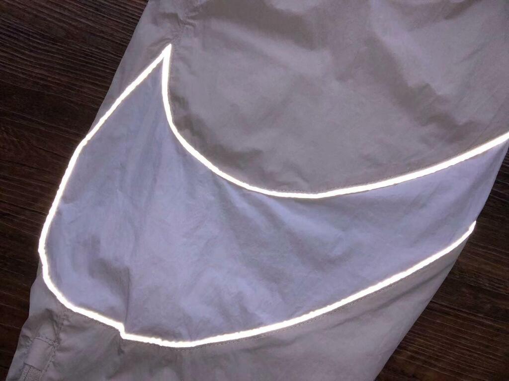 CALÇA NIKE (REFLECTIVE)
