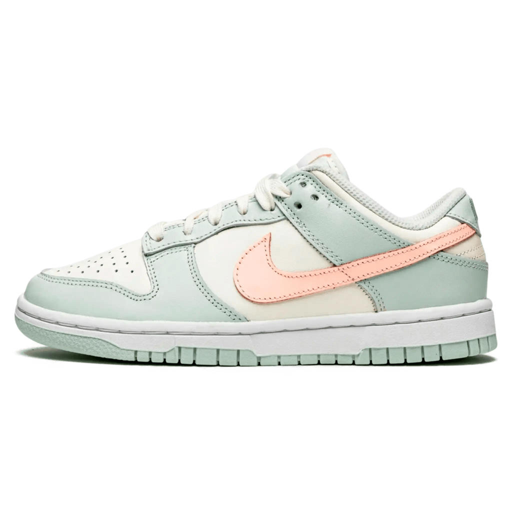 Nike Dunk Low Barely Green