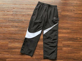 CALÇA NIKE (REFLECTIVE)