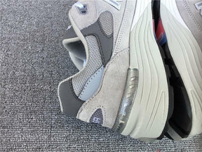 Tênis New Balance 992