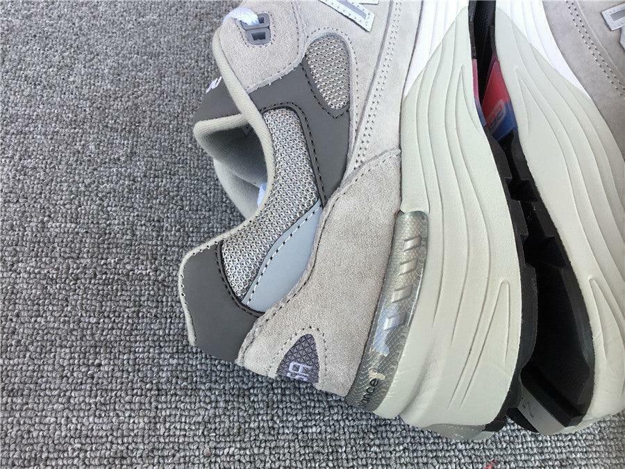 Tênis New Balance 992